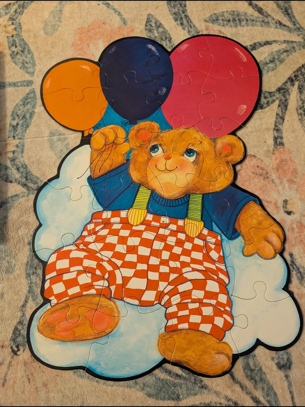 Vintage 1992 Fisher Price 24‎ Piece Bear Holding Balloon Puzzle
